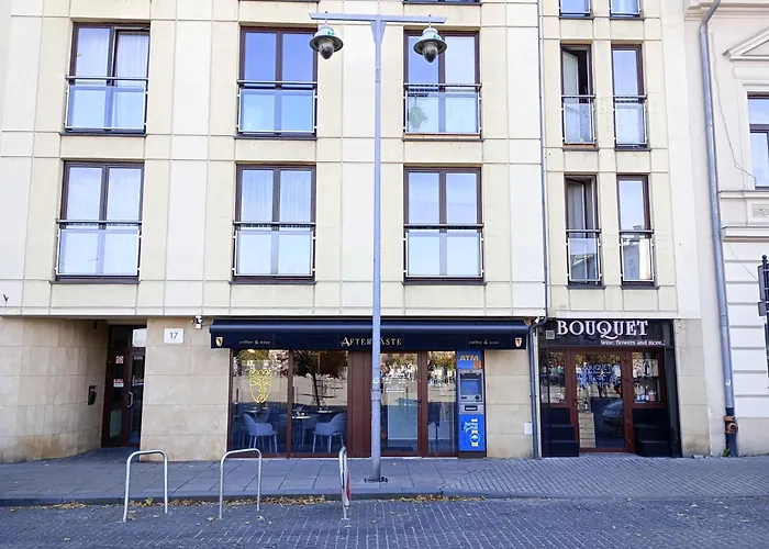 Old Town Premium Apartment - Ghetto Heroes Square View